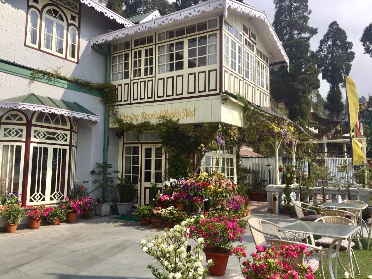 Dekeling Resort At Hawk'S Nest Darjeeling  Exteriör bild